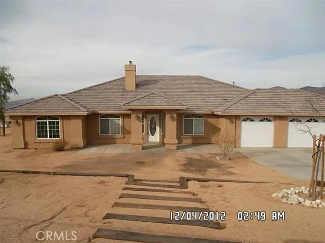 26030 Roundup, Apple Valley, CA 92308