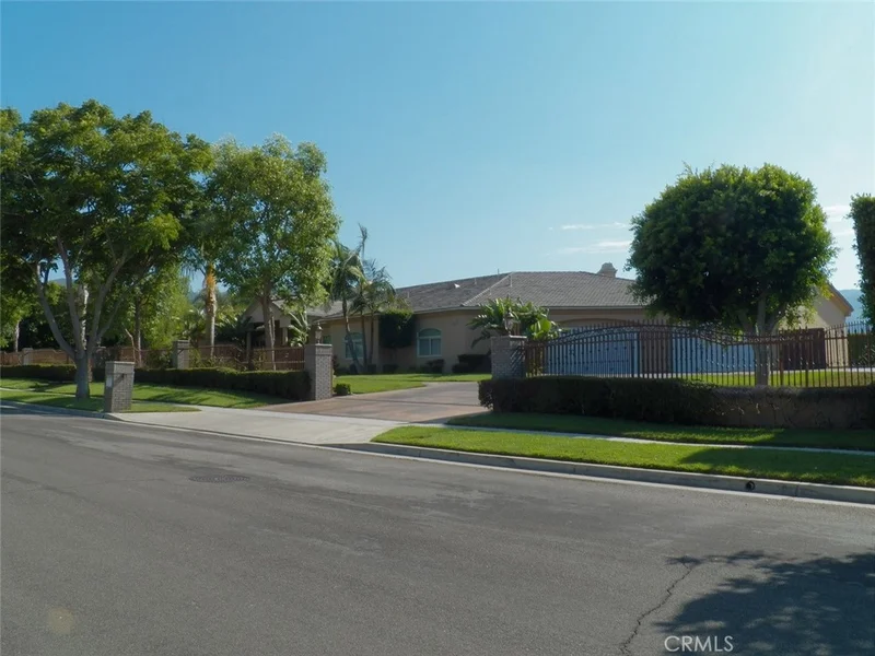 3020 Garretson, Corona, CA 92881