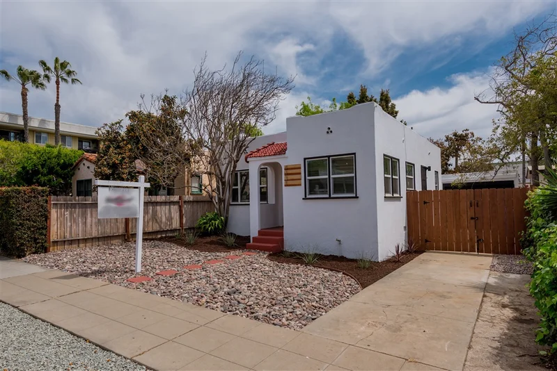 4131 Lamont, San Diego, CA 92109