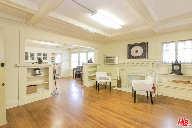 101 Mariposa, Los Angeles, CA 90004
