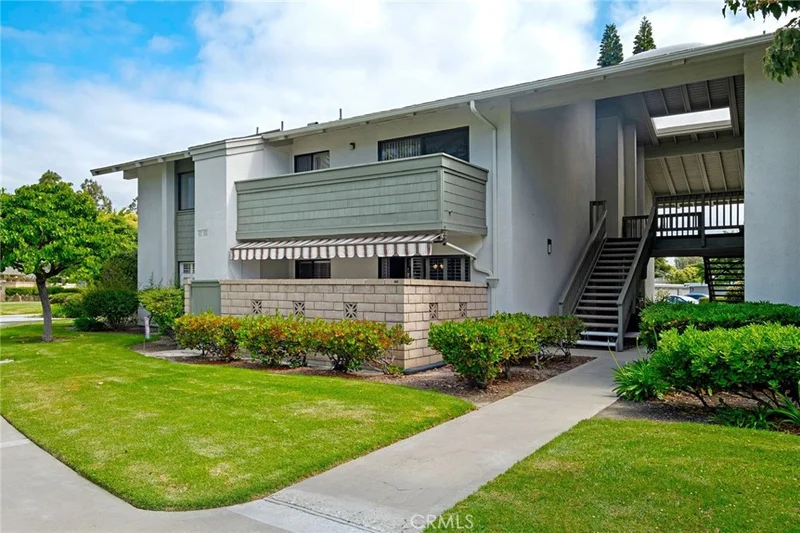 8777 Coral Springs #7C, Huntington Beach, CA 92646