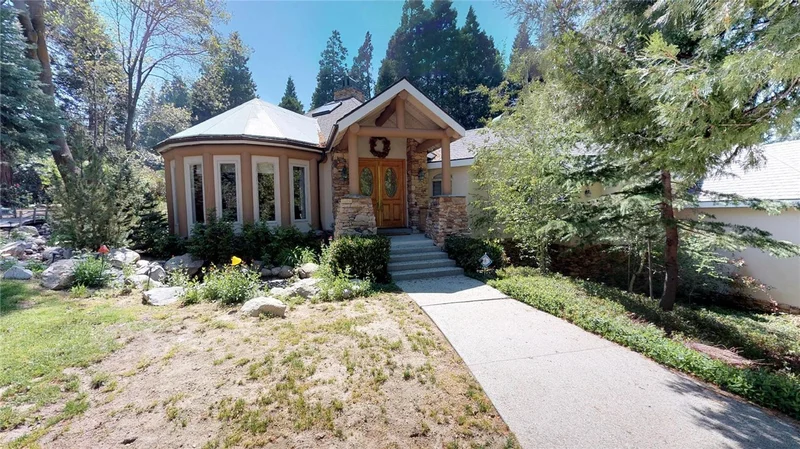 453 Cedar Ridge, Lake Arrowhead, CA 92352