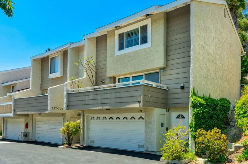 779 Warwick, Thousand Oaks, CA 91360