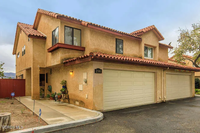 2581 Chandler, Simi Valley, CA 93065
