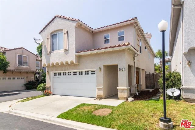 9062 Hayvenhurst, North Hills, CA 91343