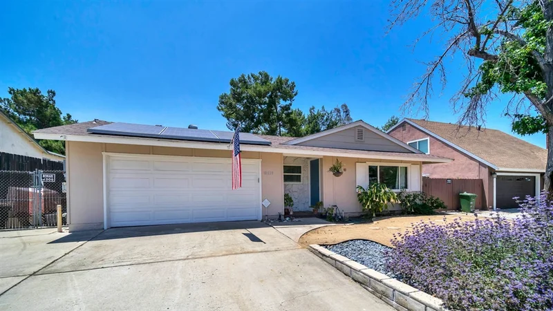 10039 Beck Dr, Santee, CA 92071