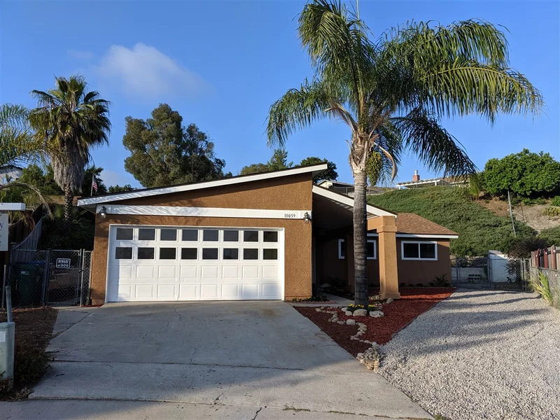 10059 Lake Canyon Ct, Santee, CA 92071
