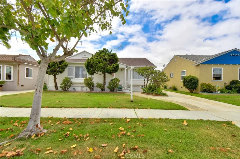 4327 Maybank, Lakewood, CA 90712