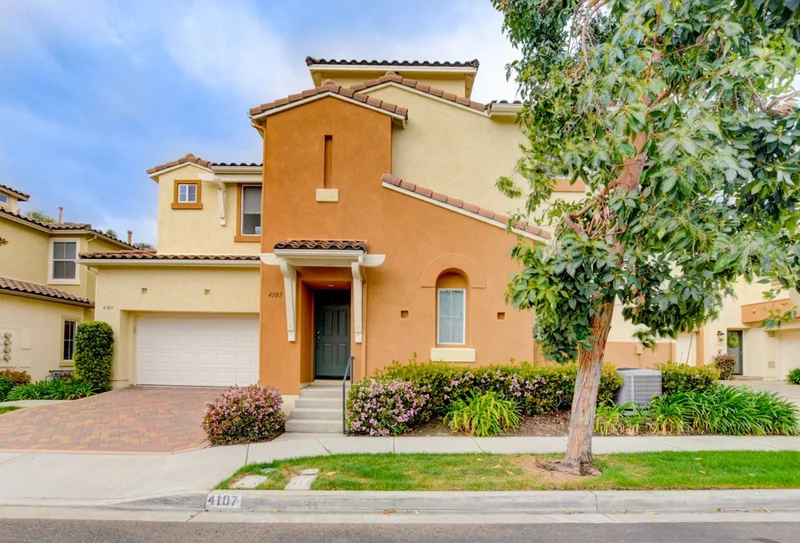 4107 Peninsula Dr, Carlsbad, CA 92010