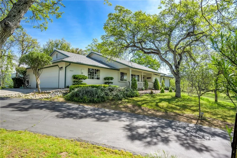 42065 River Knolls, Coarsegold, CA 93614