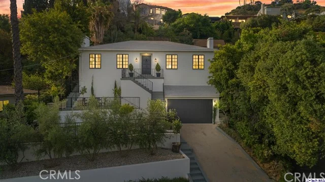 4211 Cromwell, Los Angeles, CA 90027