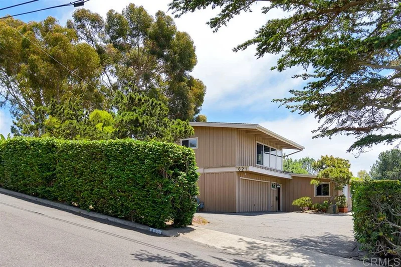 621 Amphitheatre Dr, Del Mar, CA 92014
