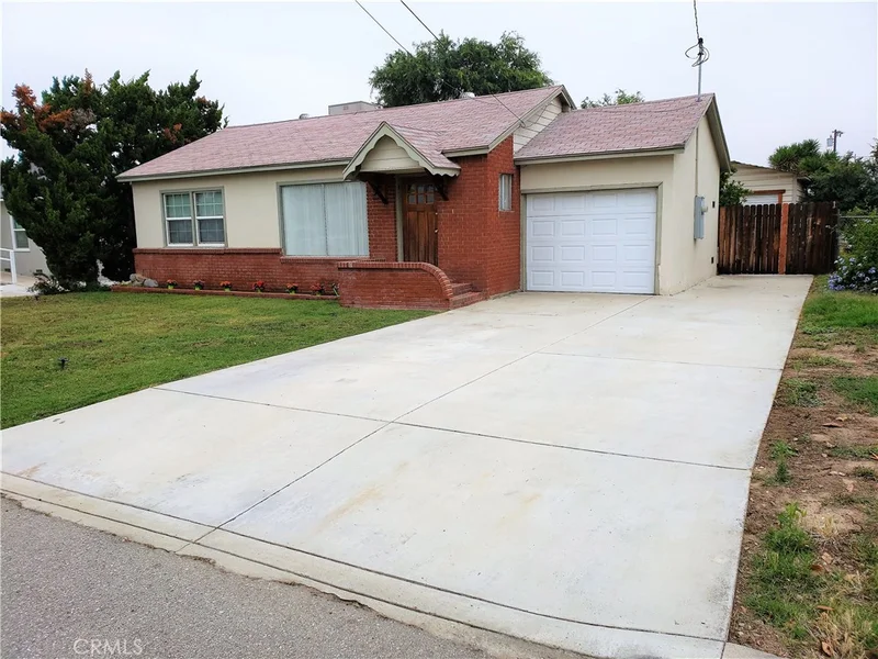 25824 Lomas Verdes, Loma Linda, CA 92354