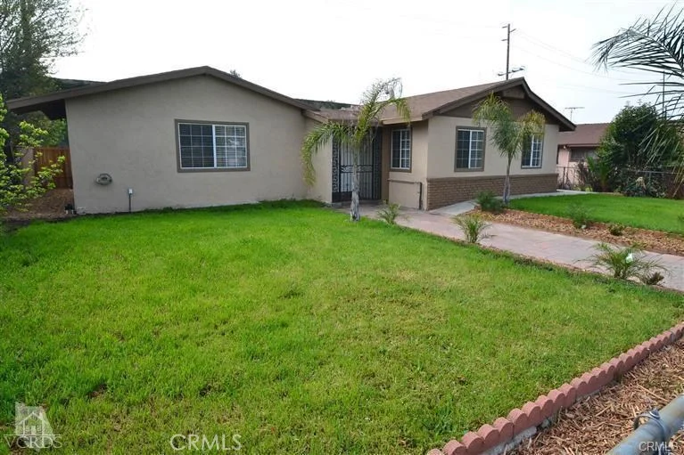 852 La Verne, Pomona, CA 91767