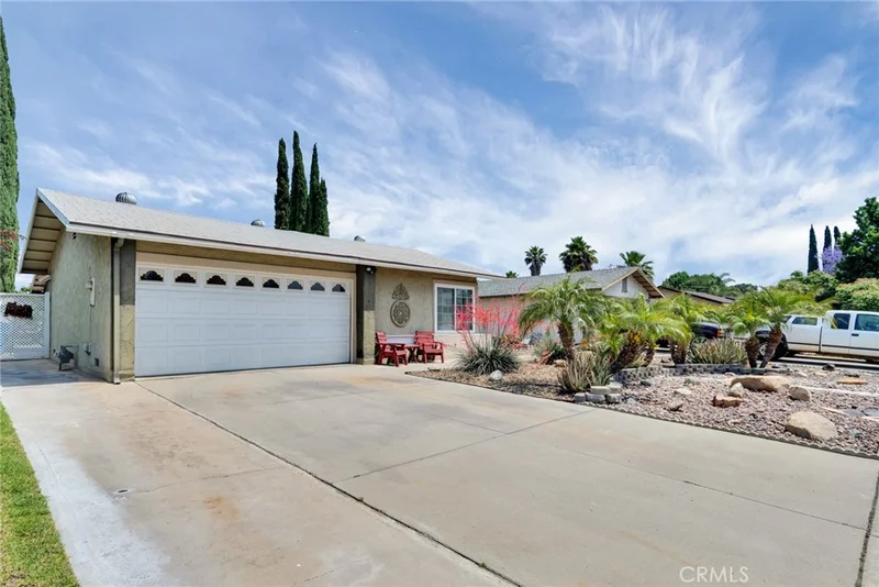 11627 Queensborough, Riverside, CA 92503