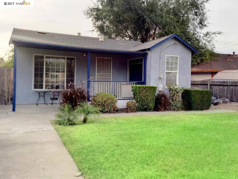 45 Poinsettia Ave, Bay Point, CA 94565