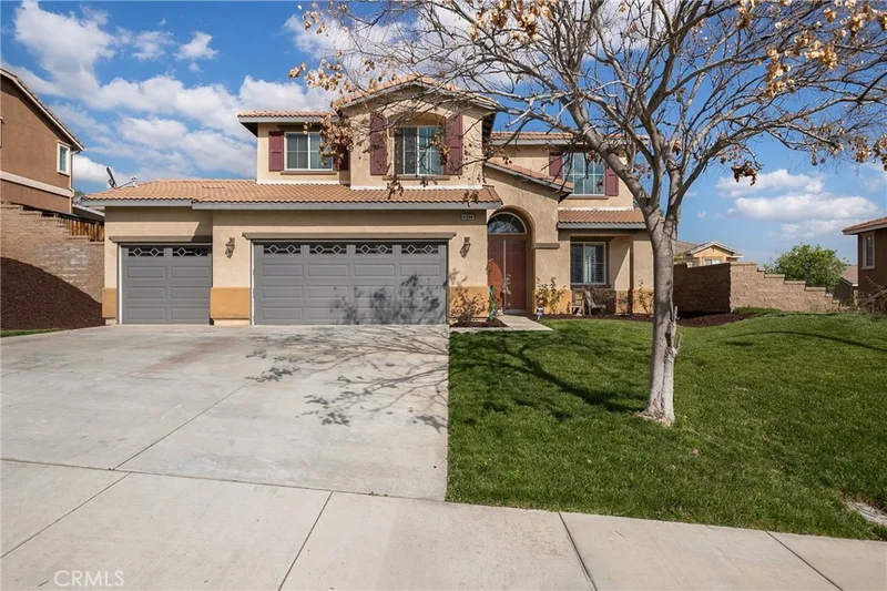 41044 Crimson Pillar, Lake Elsinore, CA 92532