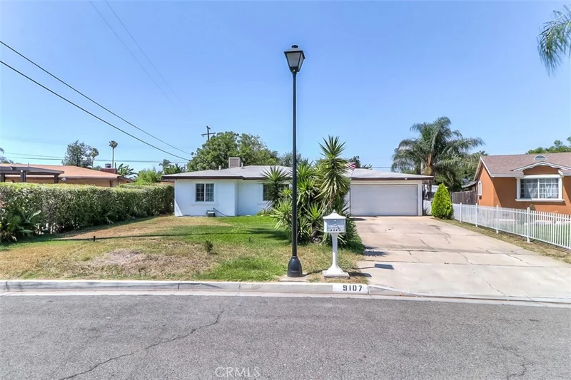 9107 Penny, Riverside, CA 92503
