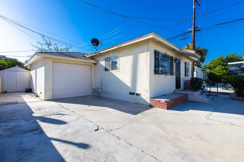 12514 Oak Street, Lynwood, CA 90262