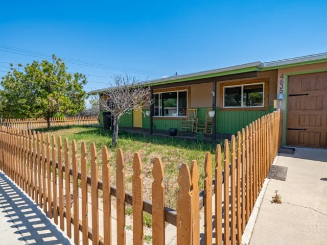 4635 Derrick Dr, San Diego, CA 92117