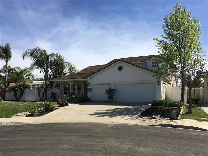 5610 Dartmoor Circle, Oceanside, CA 92057