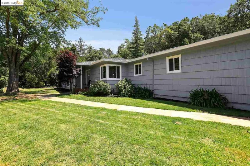 428 Moraga Way, Orinda, CA 94563