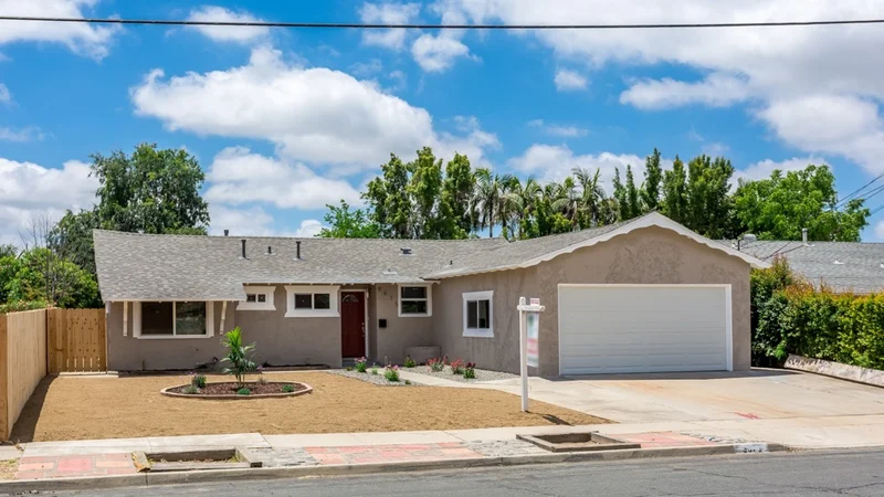 8675 Lake Angela Dr, San Diego, CA 92119