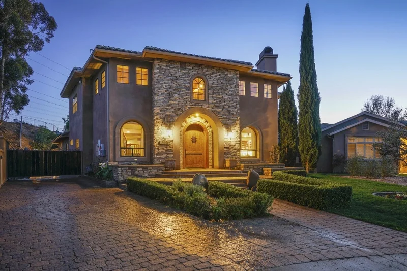 11425 Palabra Circle, San Diego, CA 92124