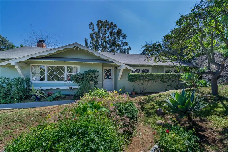 8843 Alpine, La Mesa, CA 91941