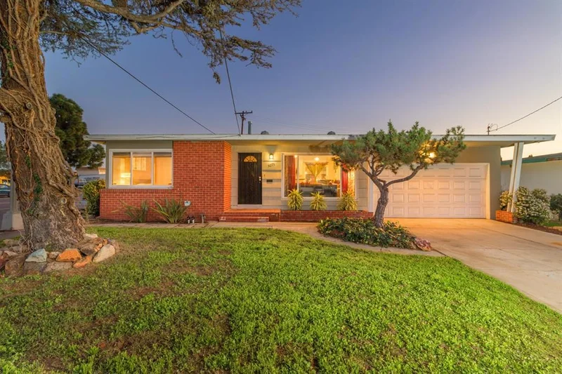 5075 Fir Street, San Diego, CA 92102