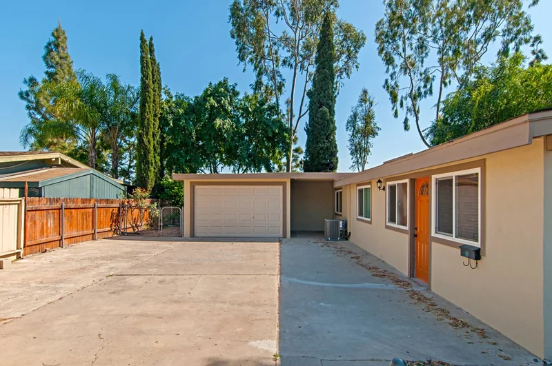 625 Madison, El Cajon, CA 92020