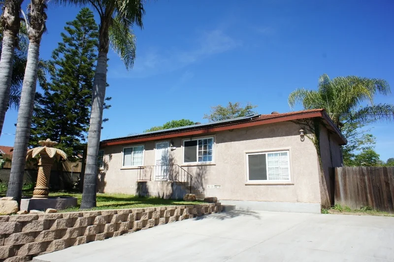 12430 Royal Road, El Cajon, CA 92021