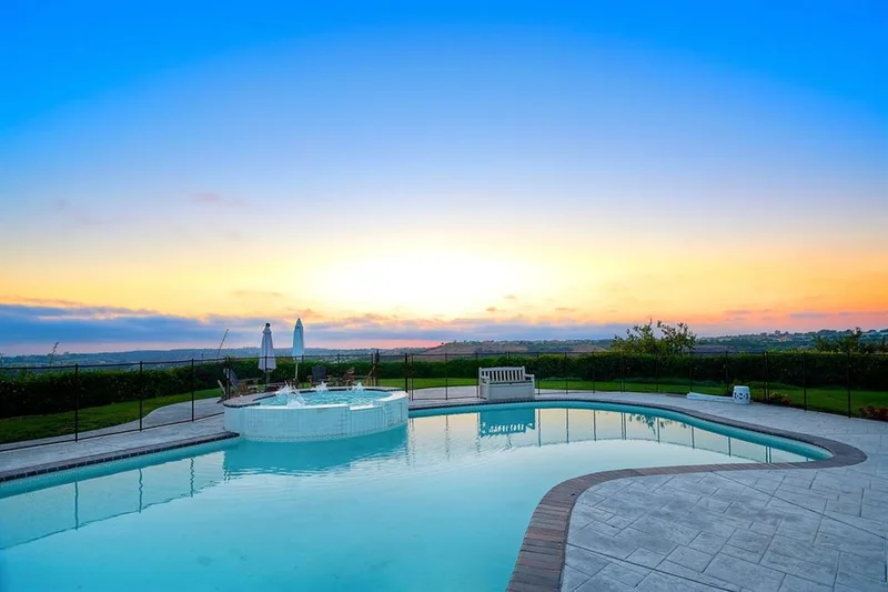 6278 Paseo Elegancia, Carlsbad, CA 92009