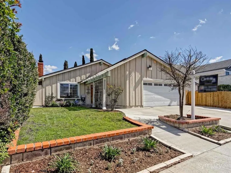8487 Aries Rd., San Diego, CA 92126