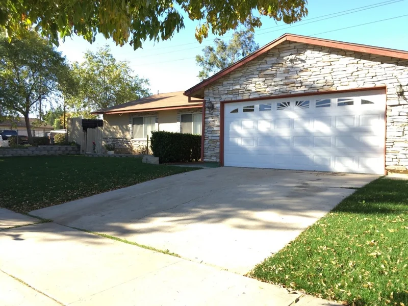 858 Eden Place, Escondido, CA 92026