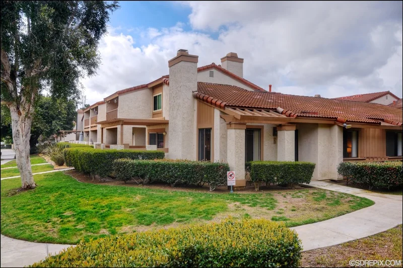 11864 Bernardo Terrace #E, San Diego, CA 92128