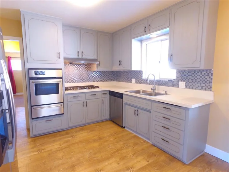 1020 Shellie Ln, Hemet, CA 92543