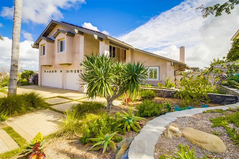 450 Santa Dominga, Solana Beach, CA 92075