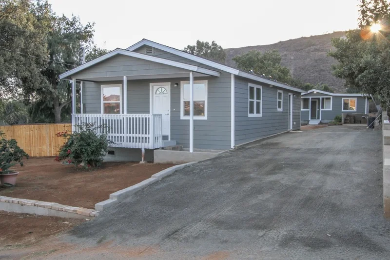 8528 Gardena Road, Lakeside, CA 92040