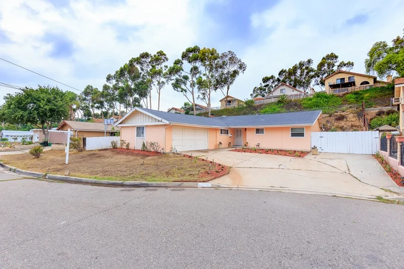 10362 Strawberry Lane, Spring Valley, CA 91977