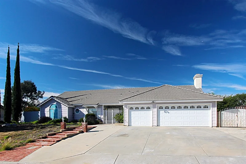 27344 Darlene Dr, Moreno Valley, CA 92555