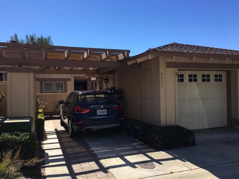 8639 Circle R Course Ln, Escondido, CA 92026