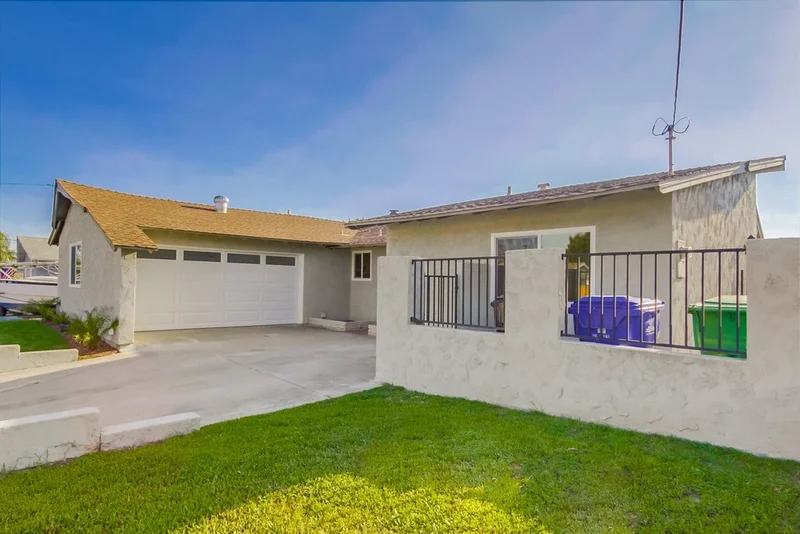 6284 Lake Ariana, San Diego, CA 92119