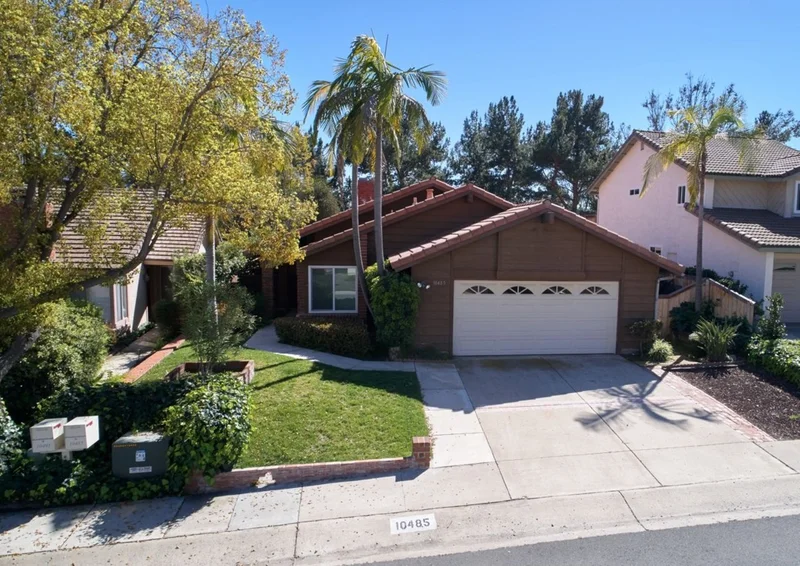 10485 Pine Grove, Spring Valley, CA 91978