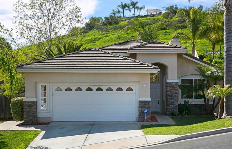 1239 Sky Crest Glen, Escondido, CA 92029