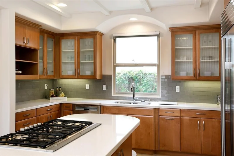 518 Sheffield, Cardiff By The Sea, CA 92007