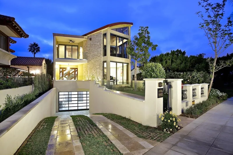 520 Glorietta, Coronado, CA 92118