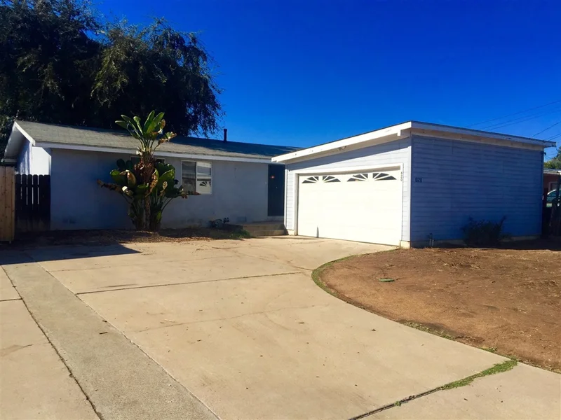 620 Elmwood, Escondido, CA 92025