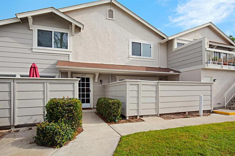 4245 Arcata Bay Way, Oceanside, CA 92058