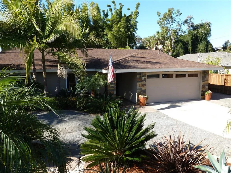 1842 Eucalyptus Ave, Encinitas, CA 92024